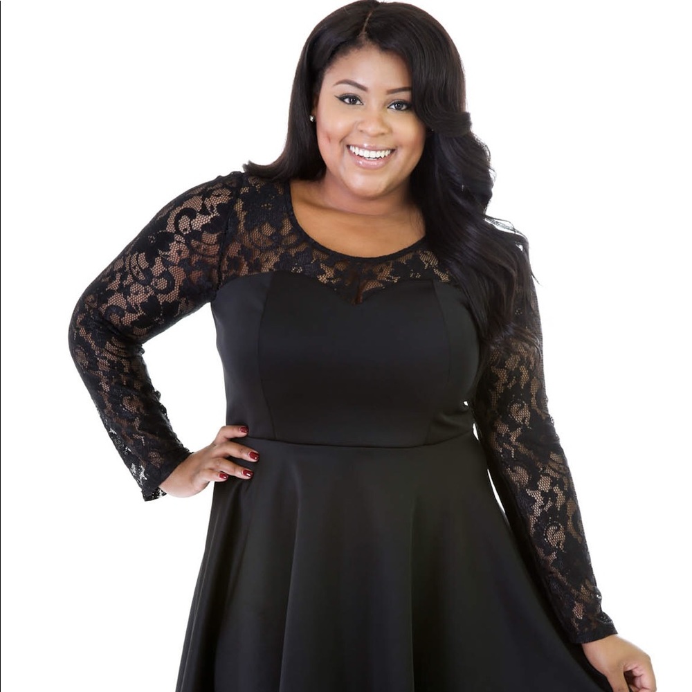 Knee Length Long Sleeve Black Lace Cocktail Dress
